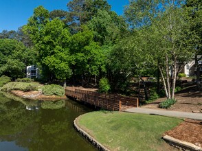 Lake House at Martin's Landing in Roswell, GA - Building Photo - Building Photo