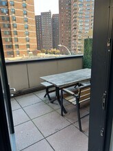 145 Clinton St in New York, NY - Building Photo - Building Photo