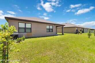 7144 Topaz Dr in Grant Valkaria, FL - Building Photo - Building Photo