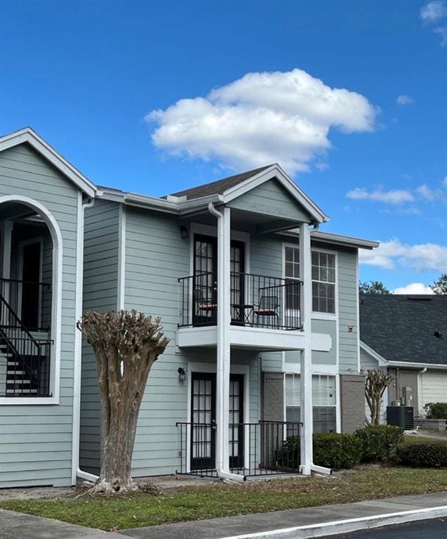 property at 2550 N Alafaya Trail