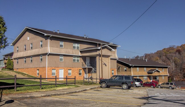 Brucecrest Apartments in Ashland, KY - Foto de edificio - Building Photo