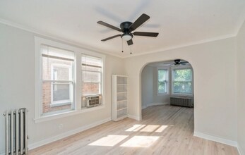 4143 N McVicker Ave, Unit 2 in Chicago, IL - Building Photo - Building Photo