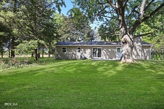 4 Acorn Ln in Yorkville, IL - Building Photo - Building Photo