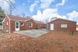 151 Belle Ave NW in Massillon, OH - Building Photo - Building Photo