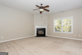 3846 Lake Sanctuary Way in Atlanta, GA - Building Photo - Building Photo
