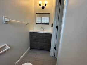256 Quassaick Ave in New Windsor, NY - Building Photo - Building Photo