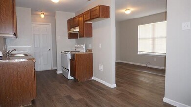2113 R. W. Bivens Ln in Fort Worth, TX - Building Photo - Building Photo