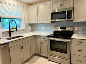1785 Mel-o-de Ln in Englewood, FL - Building Photo - Building Photo