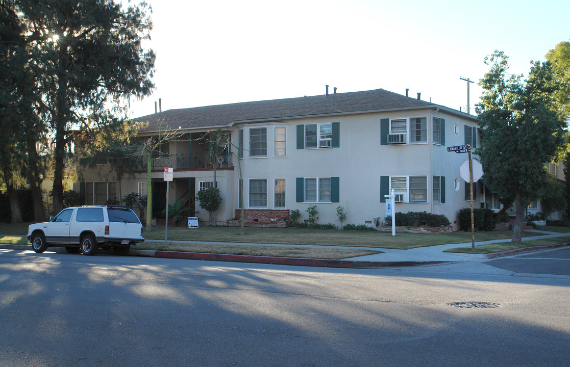 10656 Camarillo St in North Hollywood, CA - Building Photo