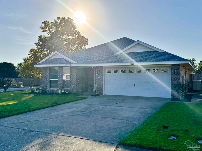 3745 Manhattan Ct in Gulf Breeze, FL - Building Photo - Building Photo