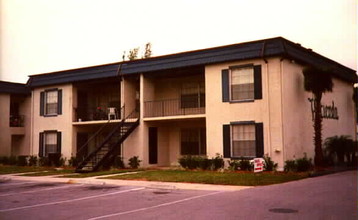 Hacienda Del Sol Apartments in Orlando, FL - Foto de edificio - Building Photo