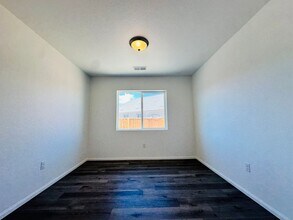 3286 Hadley St in Fernley, NV - Building Photo - Building Photo