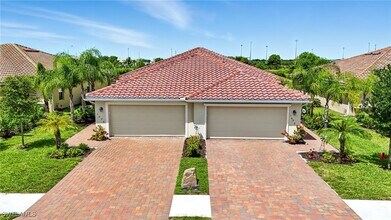 1676 Alameda Dr in Naples, FL - Building Photo - Building Photo