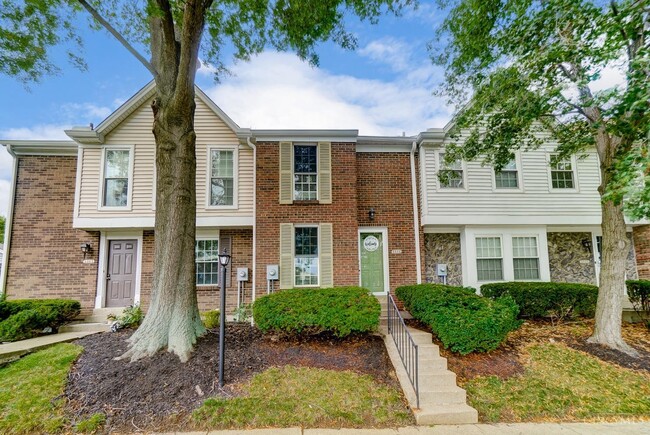 8064 Hetz Dr in Cincinnati, OH - Building Photo - Building Photo