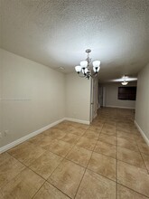 275 W 68th St in Hialeah, FL - Building Photo - Building Photo