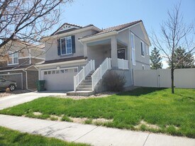 3801 Kenwood Cir in Johnstown, CO - Building Photo