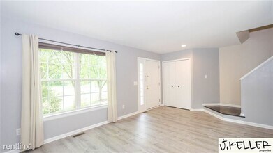 3477 Ashburnam Rd in Ann Arbor, MI - Building Photo - Building Photo