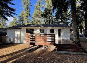 694 Sand Harbor Rd in South Lake Tahoe, CA - Building Photo - Building Photo