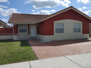 1137 NW 128th Pl in Miami, FL - Building Photo - Building Photo