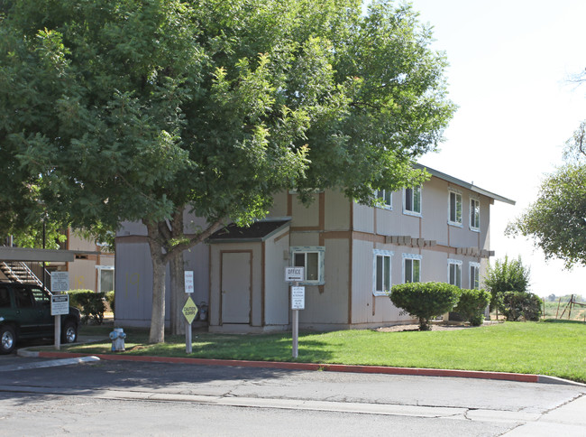 Tara Glenn Apartments in Coalinga, CA - Building Photo - Building Photo