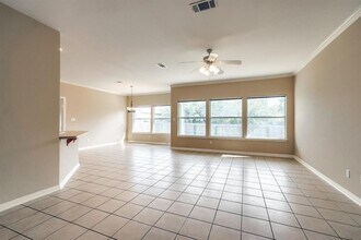 21501 Boggy Ford Rd in Lago Vista, TX - Building Photo - Building Photo