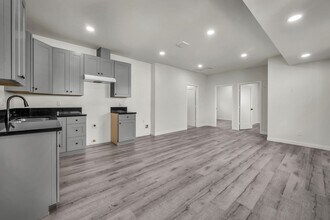 5842 Denver Ave in Los Angeles, CA - Building Photo - Building Photo