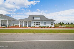 2336 Discovery Loop in Panama City, FL - Building Photo