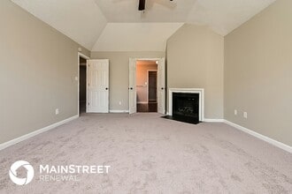 220 Eagle Way in Stockbridge, GA - Foto de edificio - Building Photo