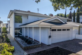 1206 Agate St in Redondo Beach, CA - Foto de edificio - Primary Photo