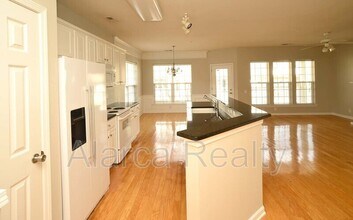 3282 Margellina Drive in Charlotte, NC - Building Photo - Building Photo