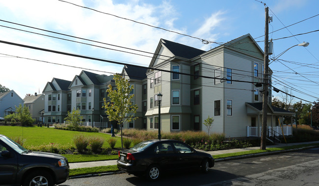 Garnet Commons in Schenectady, NY - Building Photo - Building Photo