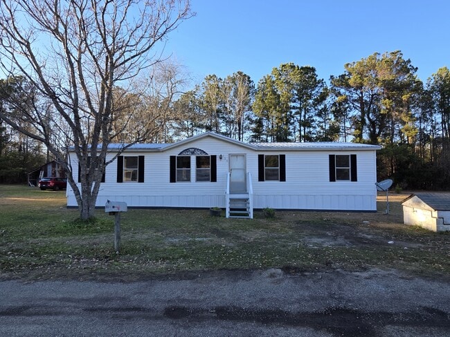 135 Buckeye Ct in Vance, SC - Building Photo - Building Photo