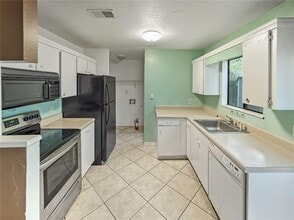322 Canal Rd in Edgewater, FL - Building Photo - Building Photo