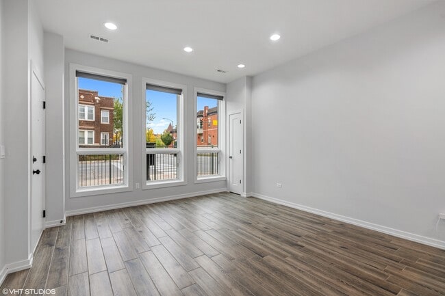 2801 W Warren Blvd in Chicago, IL - Building Photo - Building Photo