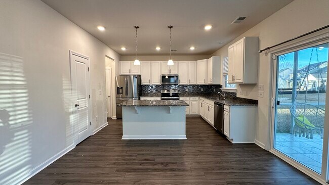 312 Catawba Br Wy in Moncks Corner, SC - Building Photo - Building Photo