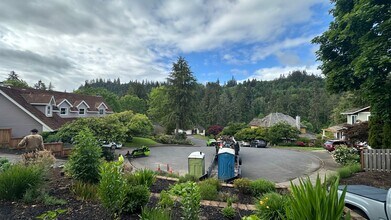 25130 Rancho Lobo Ct in West Linn, OR - Building Photo - Building Photo