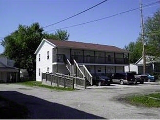 101-105 S 5th St in Dupo, IL - Foto de edificio - Building Photo