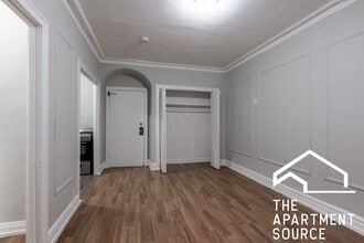5451 S Cornell Ave in Chicago, IL - Building Photo - Building Photo