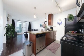 183 Keefer Pl in Vancouver, BC - Building Photo - Building Photo