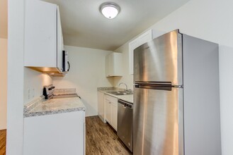 "The Belle Grove" One Bedroom Apartments (... in Fort Smith, AR - Foto de edificio - Building Photo