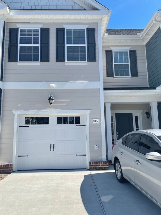 2105 Belden Ave in Chesapeake, VA - Building Photo