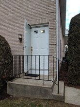 6 Mansion Woods Dr in Agawam, MA - Building Photo - Building Photo