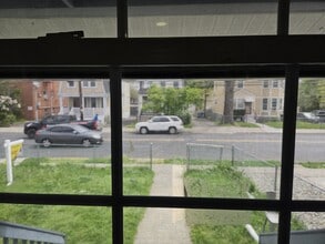 575 Stuyvesant Ave, Unit 0 in Irvington, NJ - Foto de edificio - Building Photo