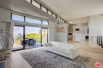 3223 Tareco Dr in Los Angeles, CA - Building Photo - Building Photo