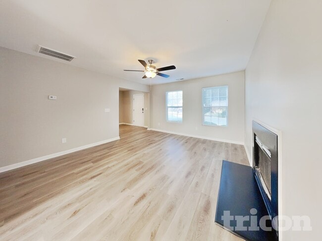 3615 Cyrus St in Raleigh, NC - Foto de edificio - Building Photo