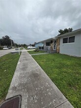 10725 NW 8th Ave in Miami, FL - Building Photo - Building Photo