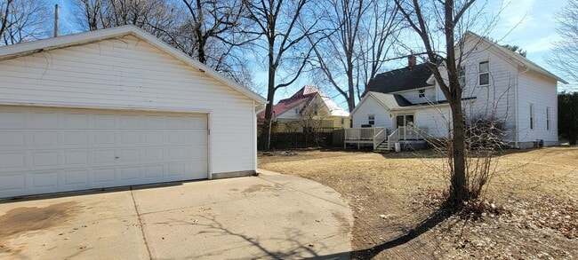 540 Broadway St in Eau Claire, WI - Building Photo - Building Photo