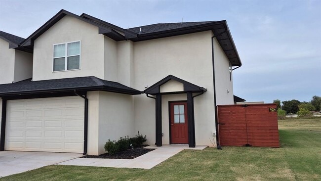 609 Abadan Dr in Edmond, OK - Building Photo - Building Photo