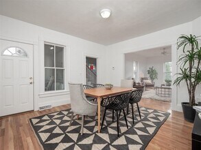 29 Florence St, Unit 1 in Medford, MA - Building Photo - Building Photo