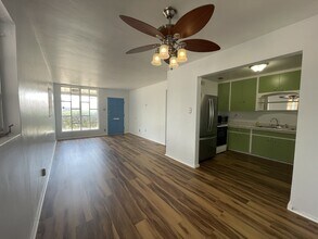 8921 Claremont Ave NE in Albuquerque, NM - Building Photo - Building Photo